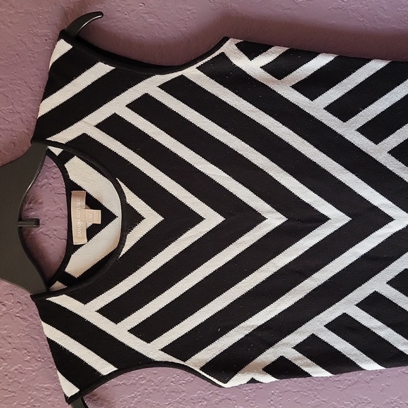 Banana Republic Dress - Picture 2 of 11